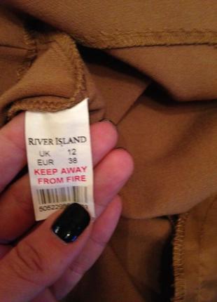 Классная расклешенная юбка river island модного песочного цвета4 фото