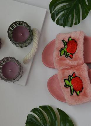 Шлепанцы женские розовые