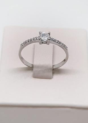 Серебряное кольцо с кубическим цирконом2 фото