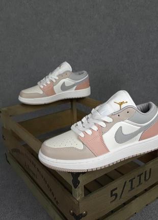 Женские кроссовки nike air jordan 1 low, кожаные, демисезонные