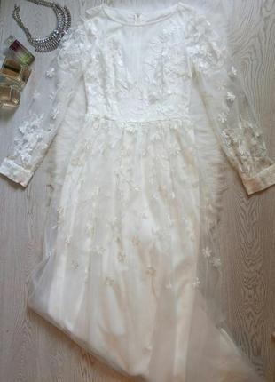 Белое длинное шелковое в пол нарядное вечернее свадебное платье с фатином вышивка рукава