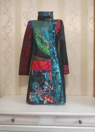 Пальто десигуаль, вышивка, фактура покрой типа кимоно1 фото
