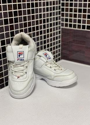 Кроссовки для девочки или мальчика (цвет универсальный)  размер 32