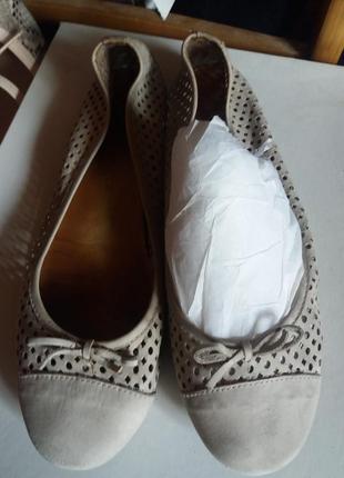 Шкіряні балетки