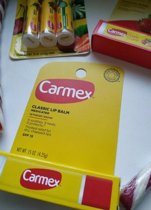 Бальзам для губ від carmex для щоденного догляду c spf 15, асорті4 фото