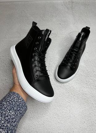 Шикарные мужские кеды