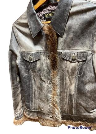 Кожанка з хутром італія