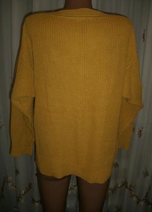 Класичний светр гірчичного кольору з горловиною "човник"2 фото