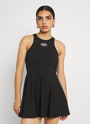 Черное платье мини gina tricot размер s