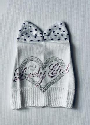 Детская белая демисезонная шапка со стразами для девочки