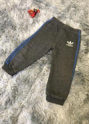 Спортивные штаны в сад тм adidas на 2 года на микрофлисе