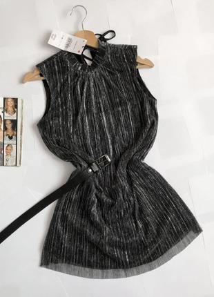 Нове шалене міні сукня sinsay