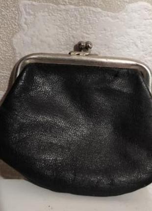 Маленький, радянський гаманець з замочком "поцілунок"