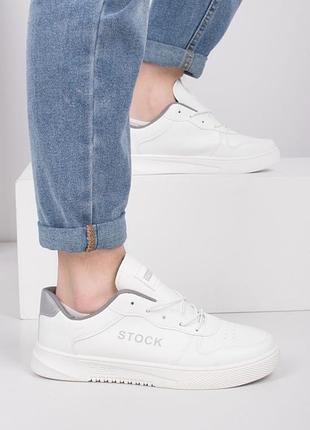 Стильні білі чоловічі кросівки, кеди кріпери модні кроси