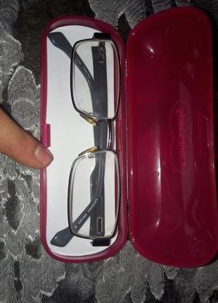Specsavers окуляри і футляр