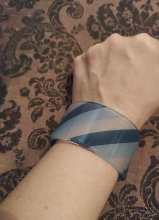 Браслет пластик