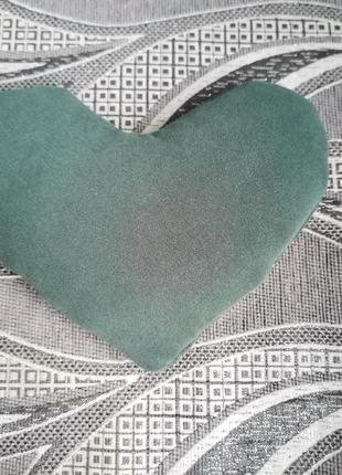 Подушка серце з вишивкою ручної роботи3 фото