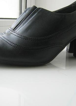 Классные батильоны на каблучке footglove 36р