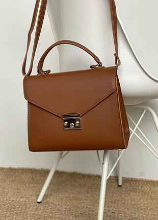 Стильна сумка коричневого колір