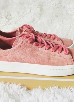 Рожеві замшеві кросівки, кеди adidas