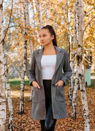 Пальто женское демисезонное цвет серый размеры 42 - 481 фото