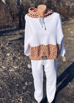 Костюм  белый спортивный из трехнитки