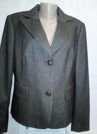 Жіночий класичний піджак sempre 16размер 44