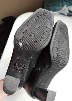 Кожаные ботинки на устойчивом каблуке 38 clarks деми7 фото