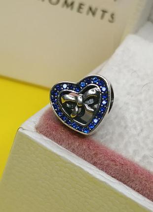 Шарм стерлінгове срібло 925 проба цирконій серце з бантиком бант сині камені по контуру в стилі пандора
