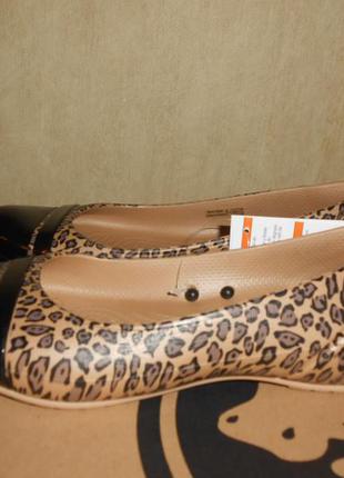 Балетки crocs leopard р. w6-23см. новые. оригинал2 фото