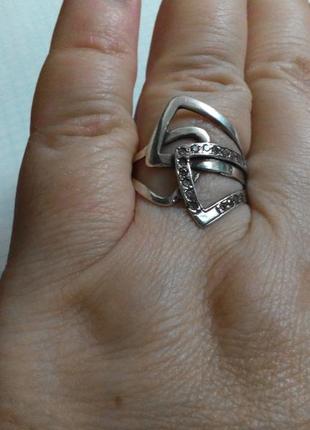 Серебряное кольцо крупное зигзаг удачи с фианитами3 фото
