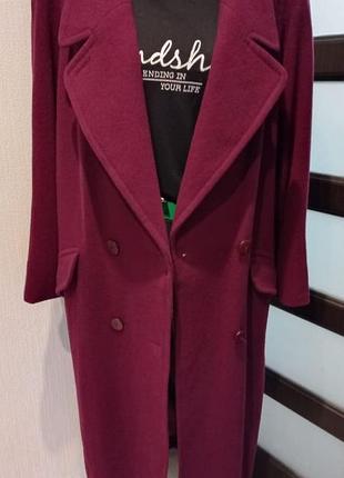 Натуральная шерсть стильное бордовле пальто макси
