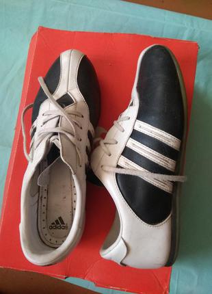 Шкіряні кросівки adidas