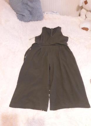 Жіночий комбінезон