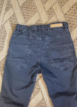 Темно синие джинсы на 6-7 лет(116-122см рост) в идеальном состоянии3 фото