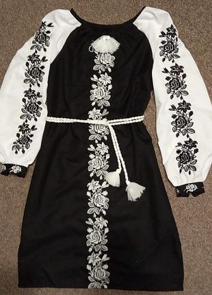 Сукня-вишиванка з м"якого домотканого полотна