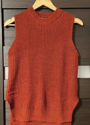В‘язана без рукавка від m&s