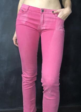 Модные розовые джинсы с заниженной талией2 фото