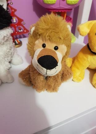 Левеня, лев м'яка іграшка, плюшевий лев