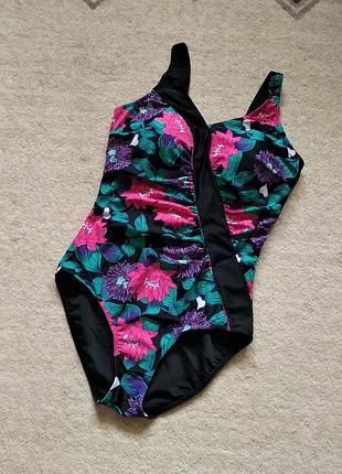 44р. сплошной купальник утяжка, цветочный спереди, драпировка charles voegele