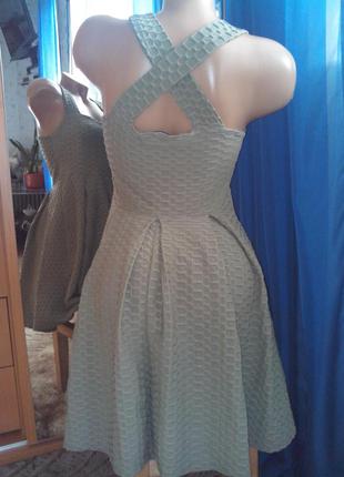 Оливкового цвета лёгкое платье с юбкой солнце от miss selfridge