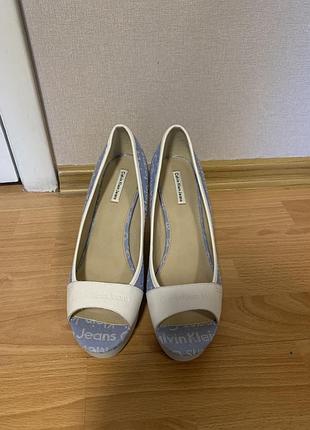 Туфли с открытым носком calvin klein