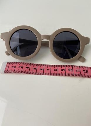 Нові сонцезахисні окуляри сонцезахисні окуляри1 фото