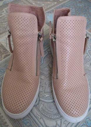 Шкіряні черевички