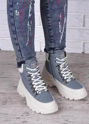 Ботинки женские на платформе eternity голубые с белым на шнуровке и молнии