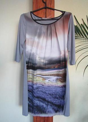 Красивое платье из комбинированной ткани