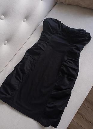 Чорне італійське плаття