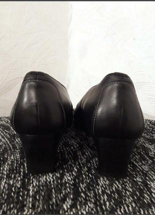 Мягусенькие и очень комфортные туфельки из натуральной кожи, 42 theresia m,7 фото