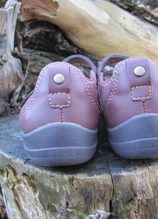 Жіночі туфлі шкіряні літні clarks в ідеалі - 24,5 см5 фото