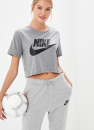 Футболка nike essential cropped оригінал6 фото